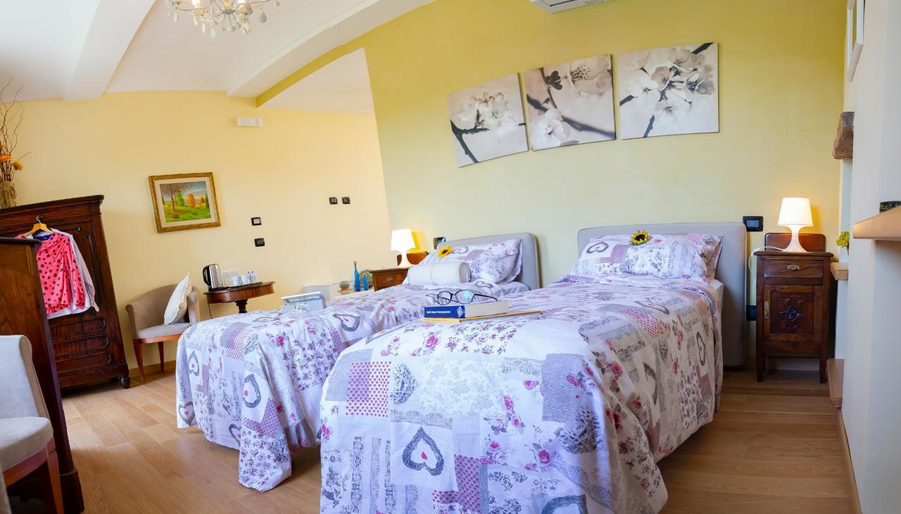 Ca D'I. Bed & Breakfast Magliano Alfieri Eksteriør bilde